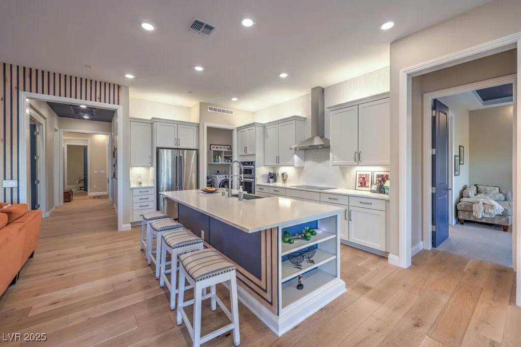 24 Cliffwater, Henderson, NV 89011