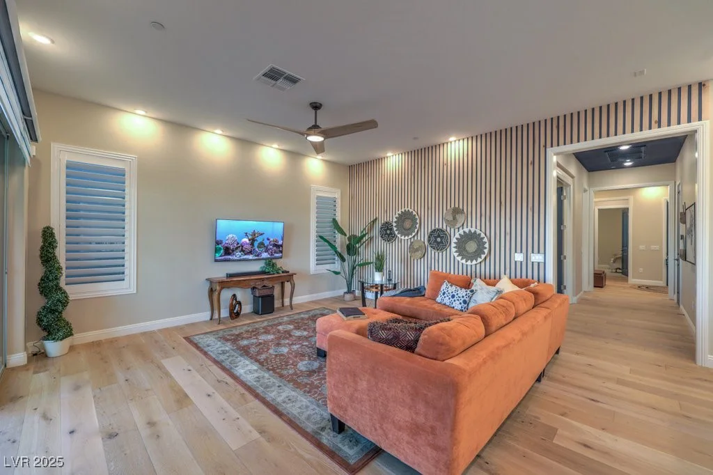 24 Cliffwater, Henderson, NV 89011