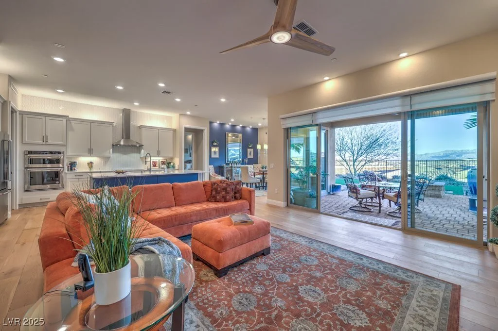 24 Cliffwater, Henderson, NV 89011
