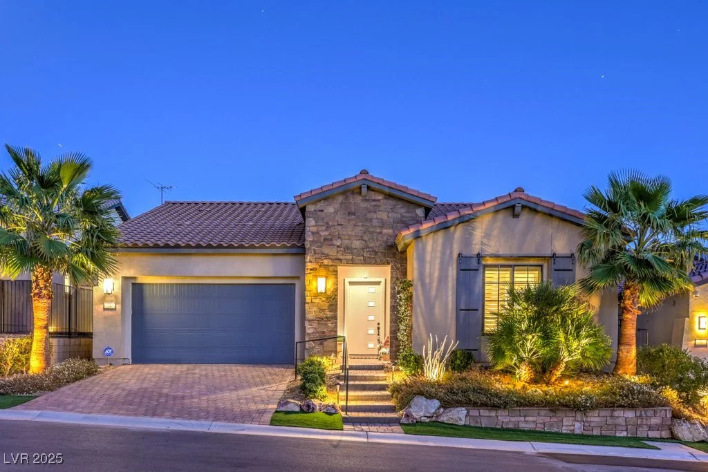 24 Cliffwater, Henderson, NV 89011
