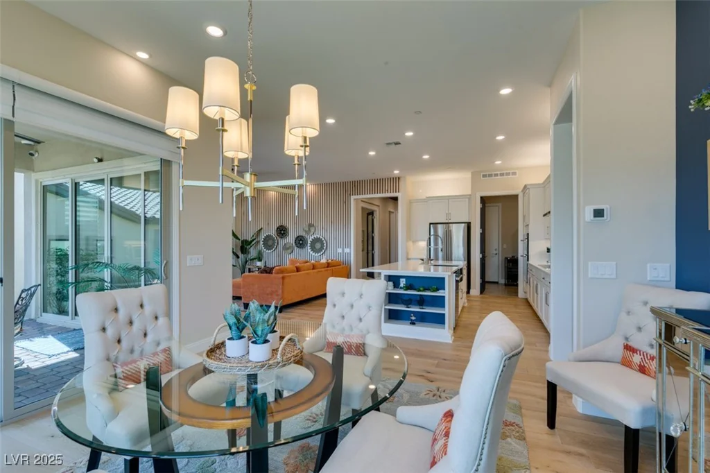 24 Cliffwater, Henderson, NV 89011