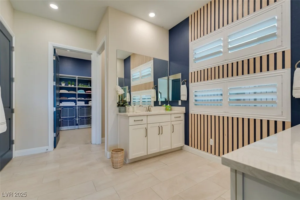24 Cliffwater, Henderson, NV 89011