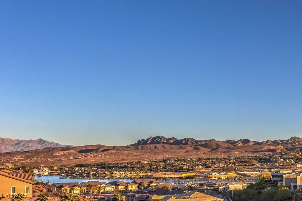 24 Cliffwater, Henderson, NV 89011