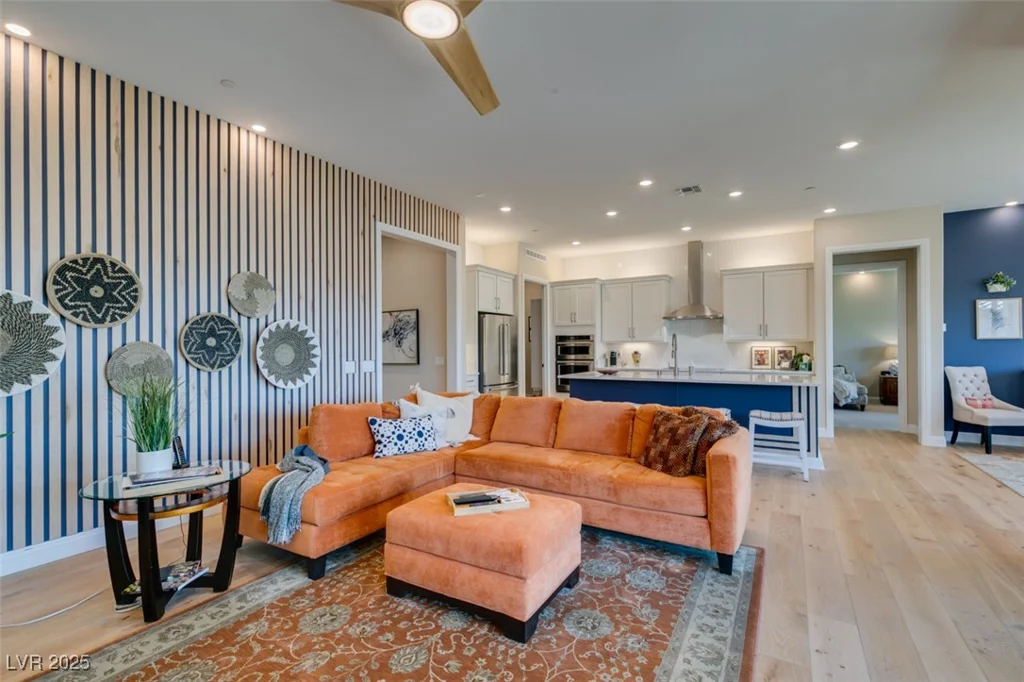 24 Cliffwater, Henderson, NV 89011