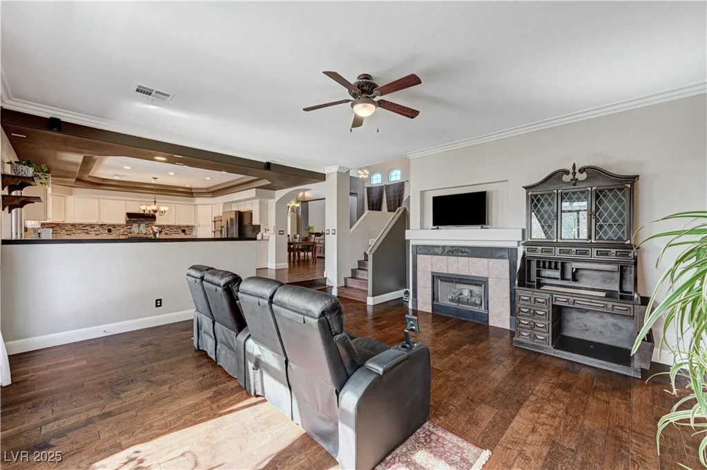 6689 Sparks, Las Vegas, NV 89142