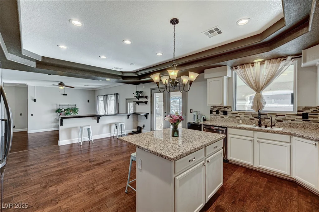 6689 Sparks, Las Vegas, NV 89142
