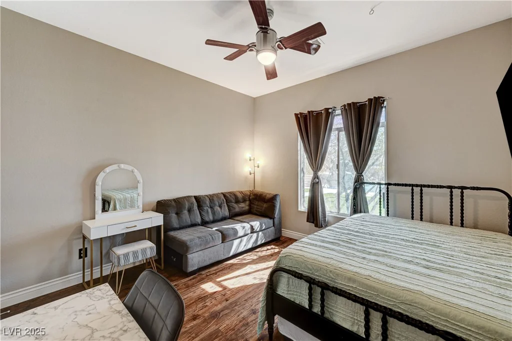 6689 Sparks, Las Vegas, NV 89142
