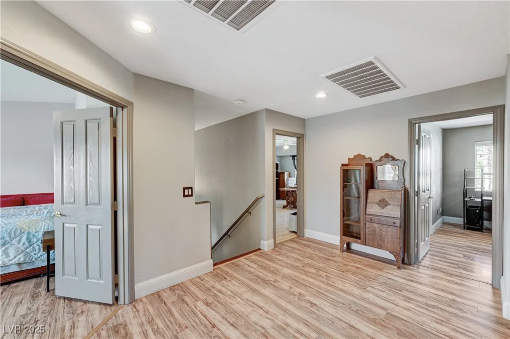 6689 Sparks, Las Vegas, NV 89142