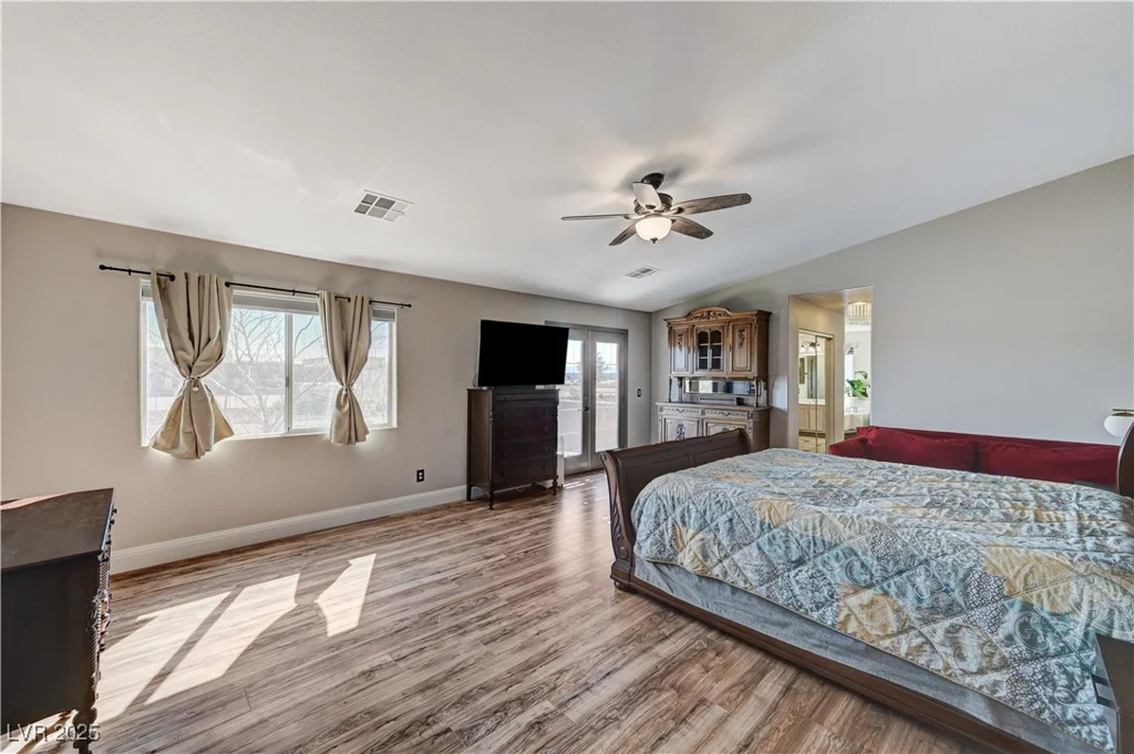 6689 Sparks, Las Vegas, NV 89142