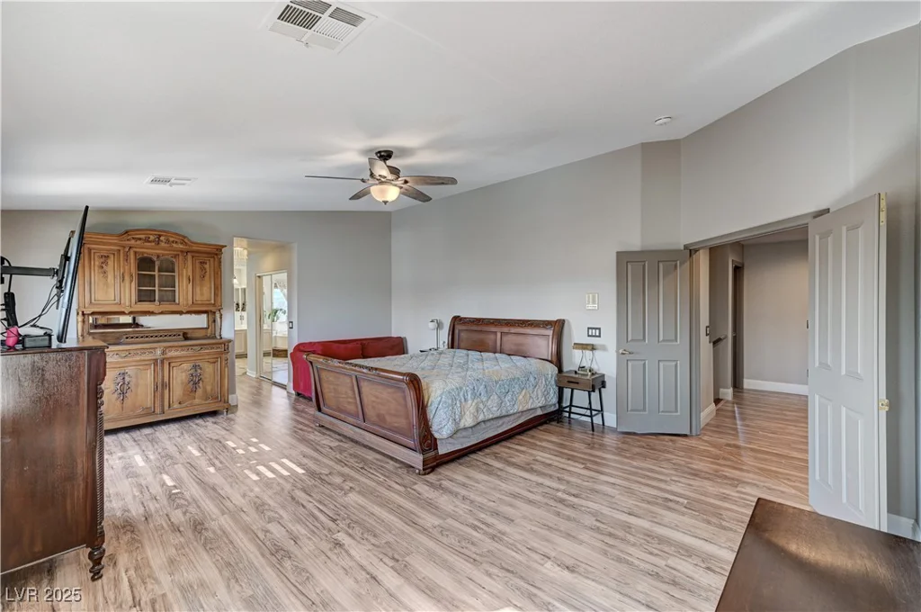 6689 Sparks, Las Vegas, NV 89142