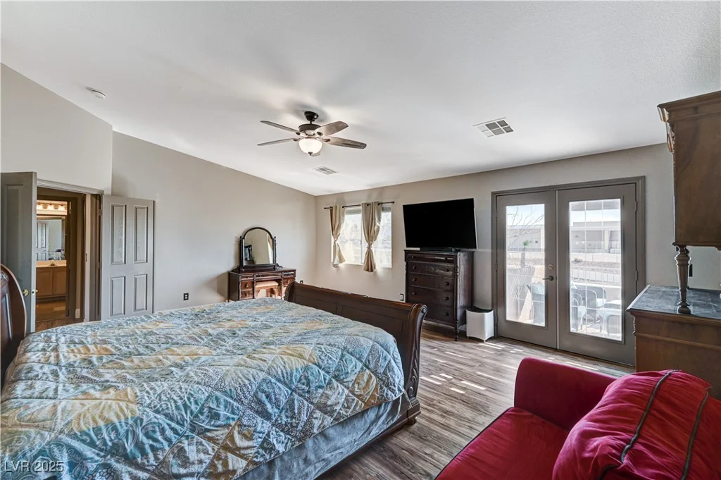6689 Sparks, Las Vegas, NV 89142