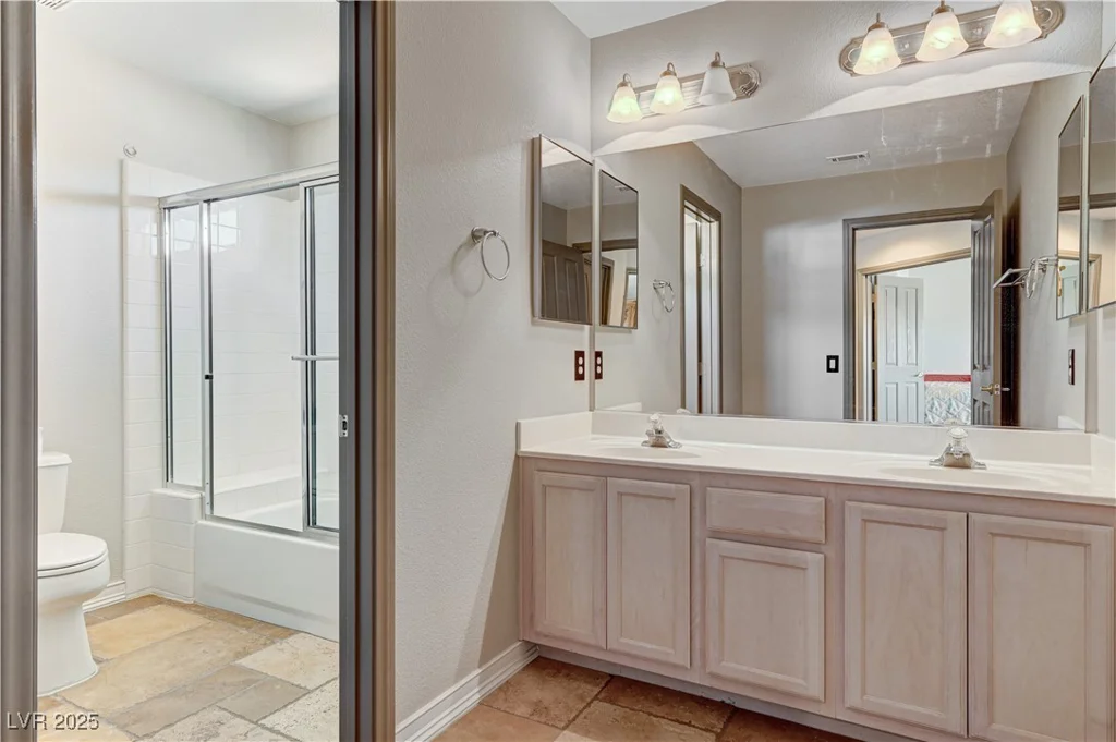 6689 Sparks, Las Vegas, NV 89142