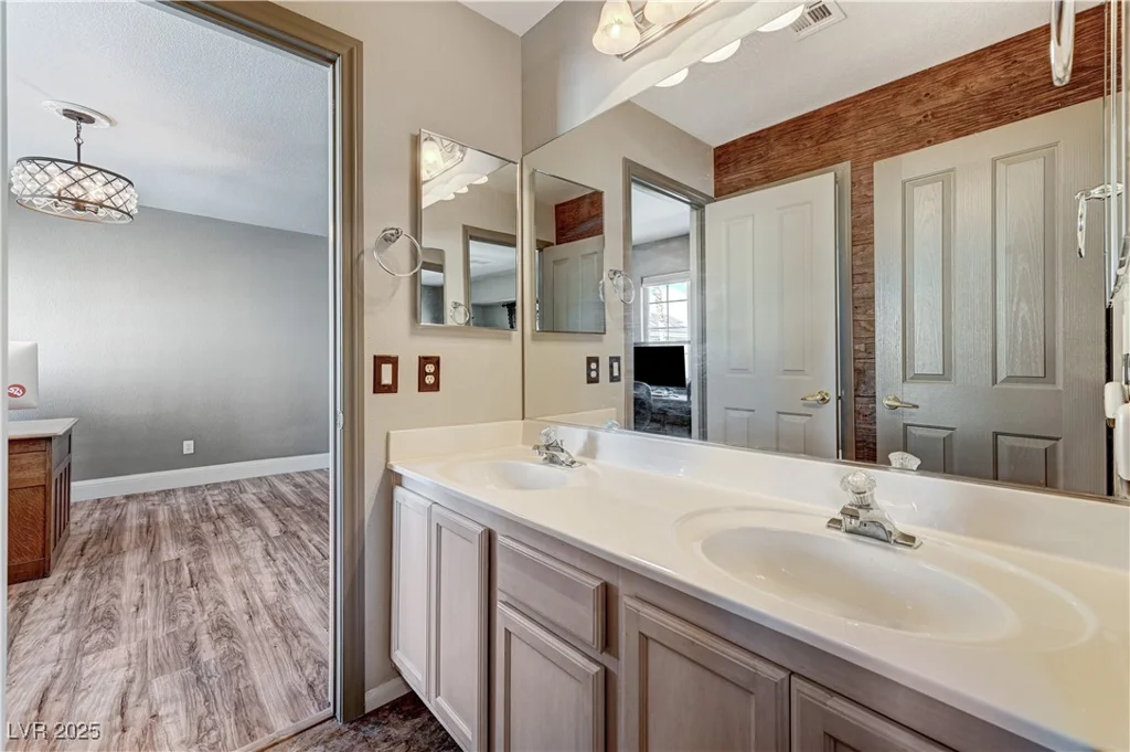 6689 Sparks, Las Vegas, NV 89142