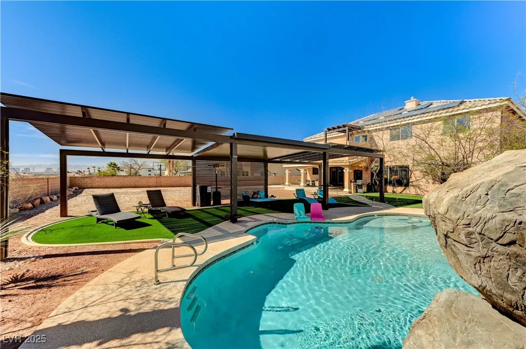 6689 Sparks, Las Vegas, NV 89142
