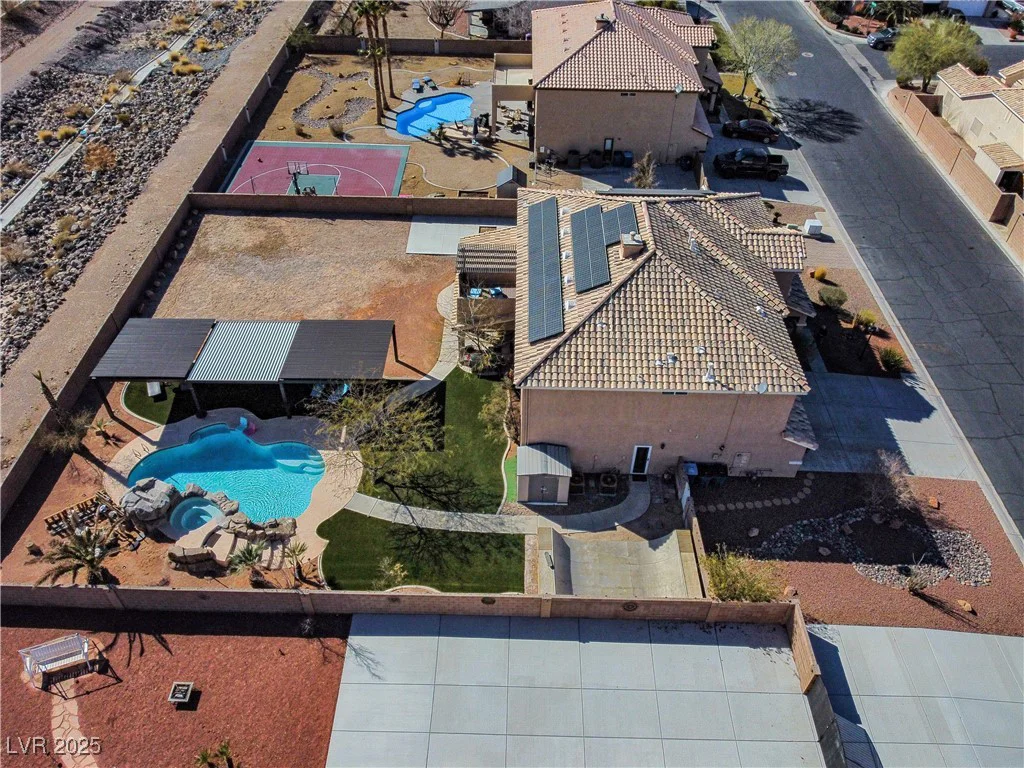 6689 Sparks, Las Vegas, NV 89142