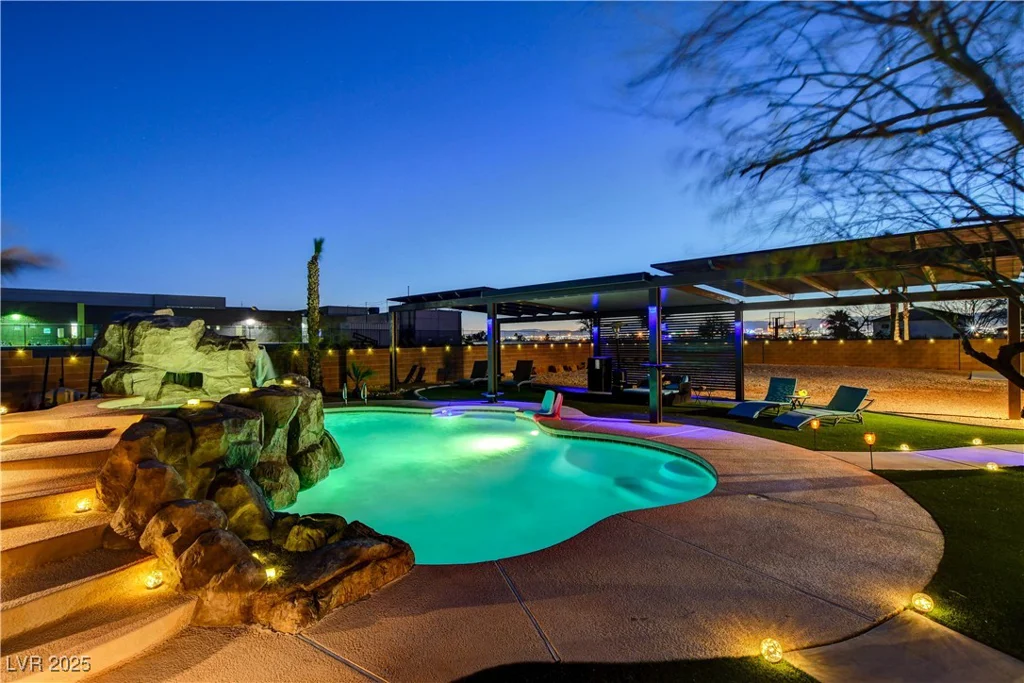 6689 Sparks, Las Vegas, NV 89142