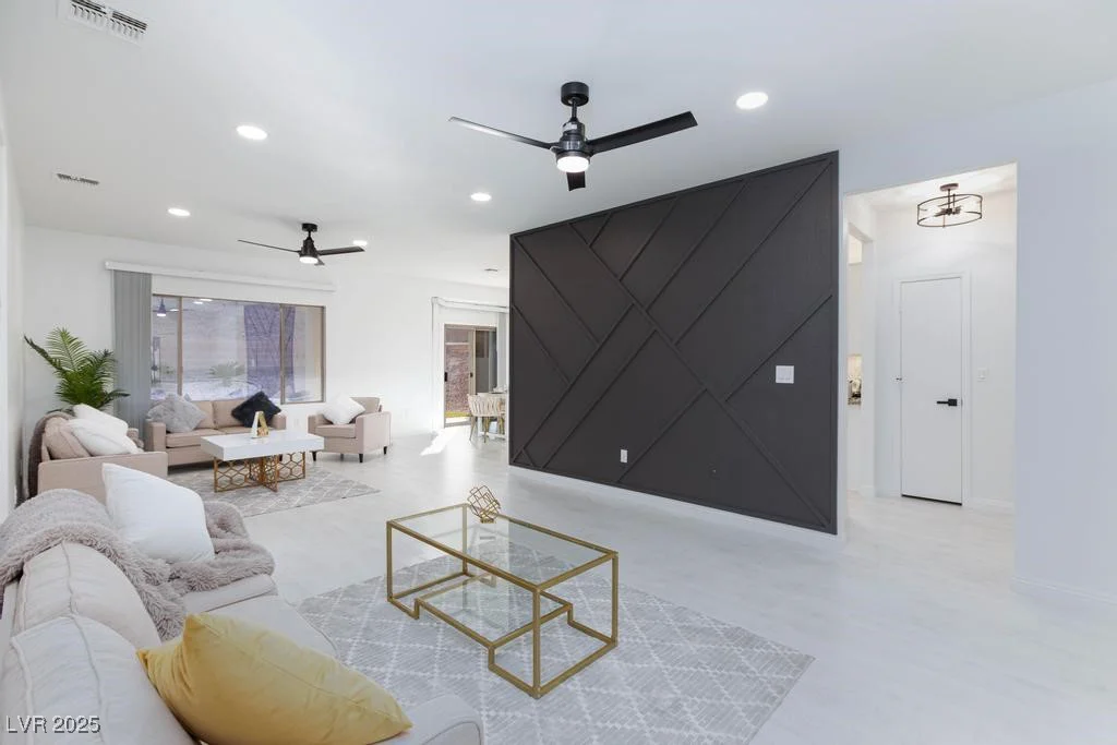 2125 Desert Woods, Henderson, NV 89012