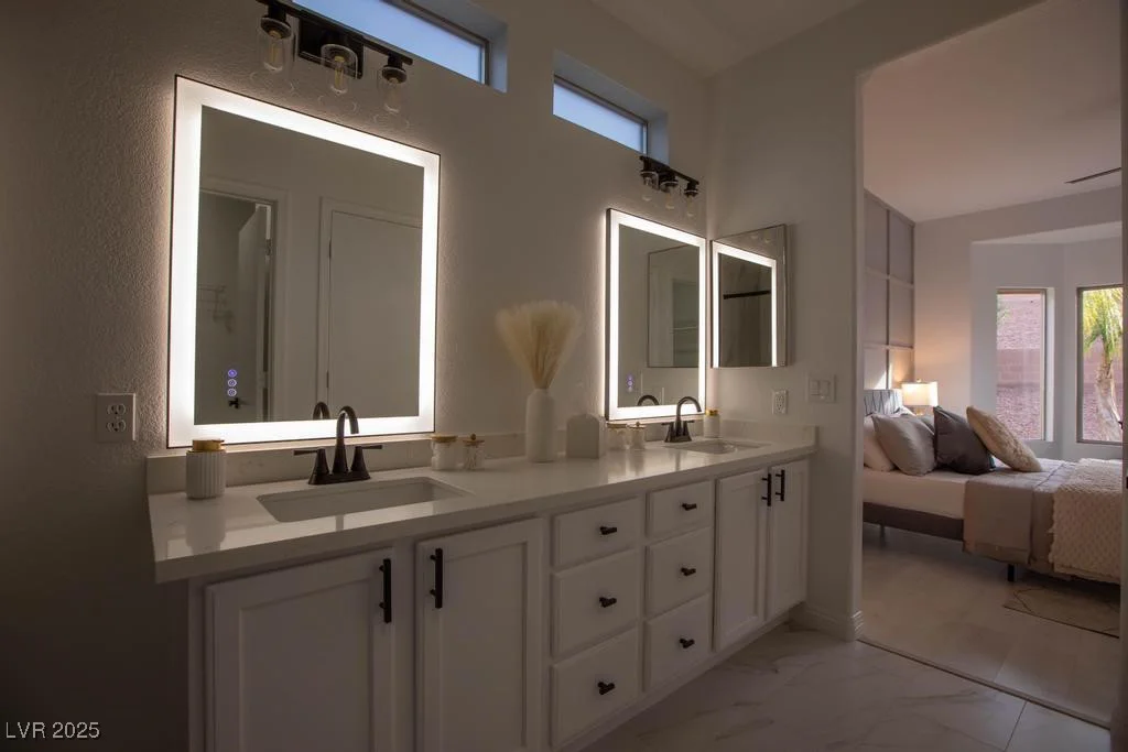 2125 Desert Woods, Henderson, NV 89012