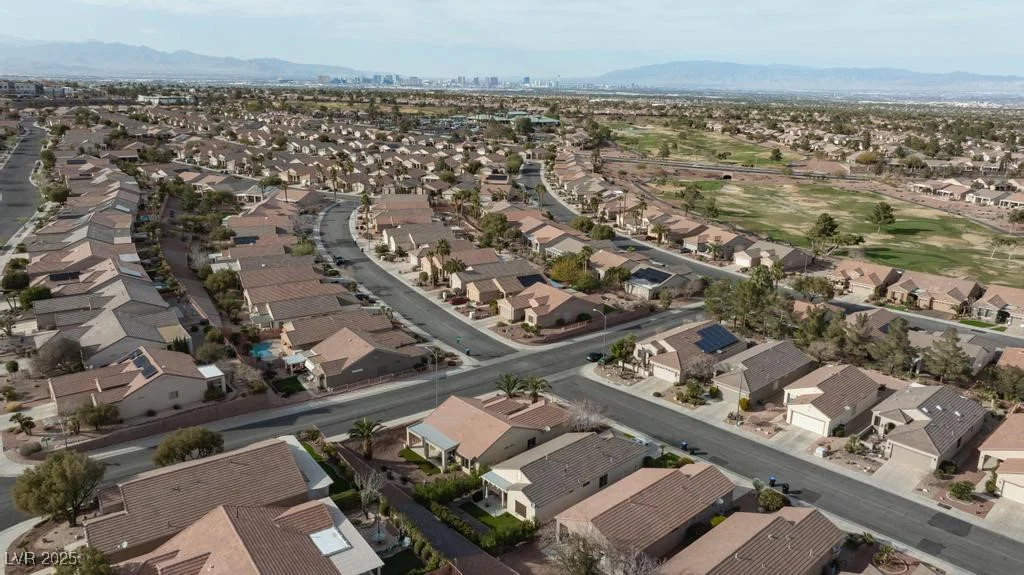 2125 Desert Woods, Henderson, NV 89012