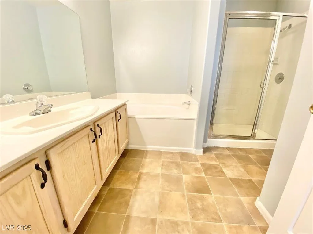 4508 Lake Mead, Las Vegas, NV 89108