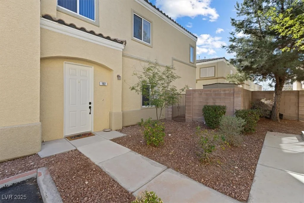 6317 Beige Bluff, North Las Vegas, NV 89081