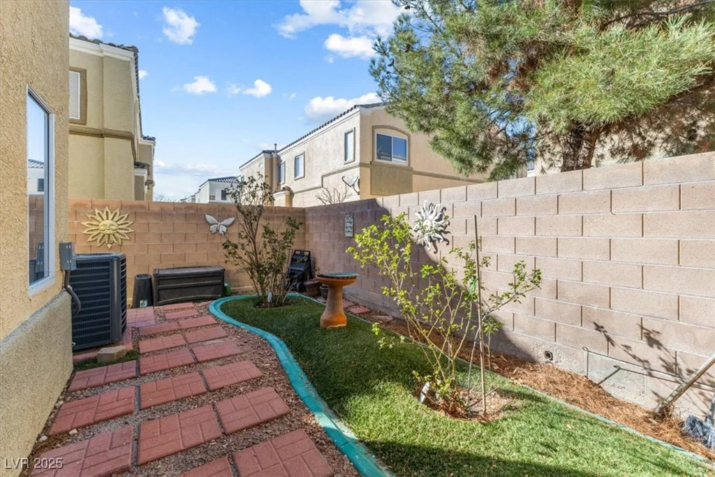 6317 Beige Bluff, North Las Vegas, NV 89081