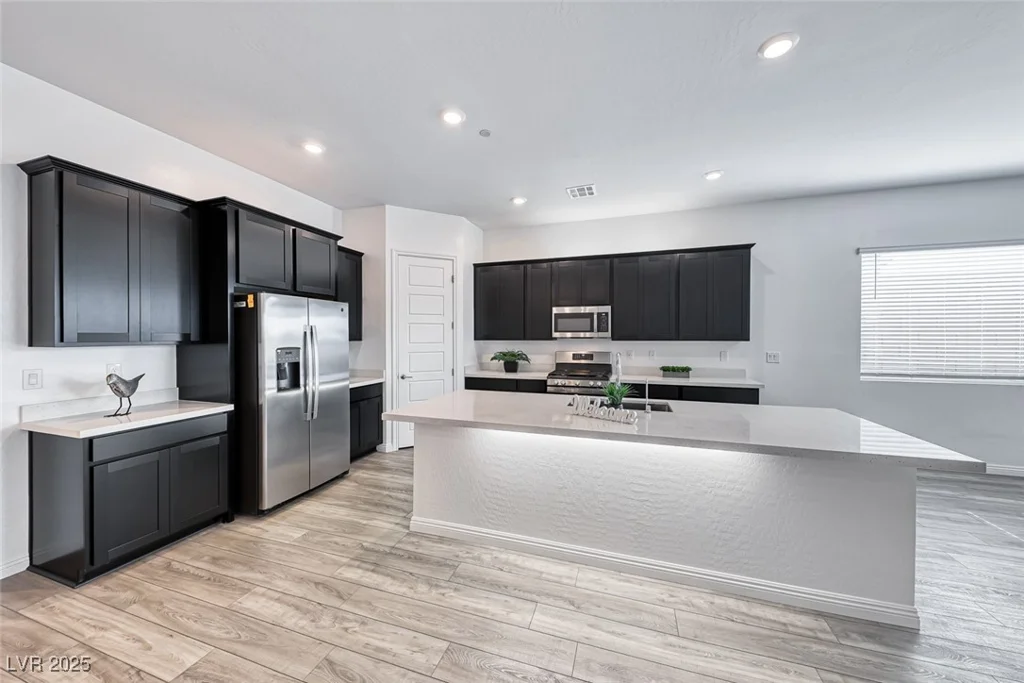 697 Sunray Park, Henderson, NV 89011