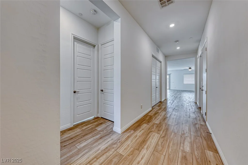 697 Sunray Park, Henderson, NV 89011