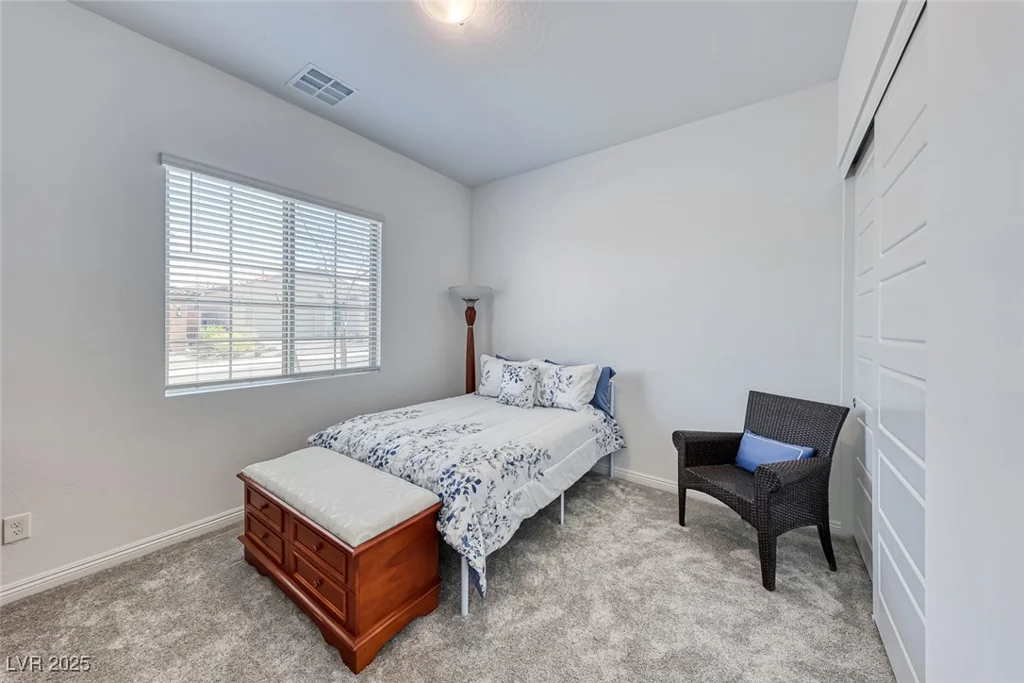 697 Sunray Park, Henderson, NV 89011