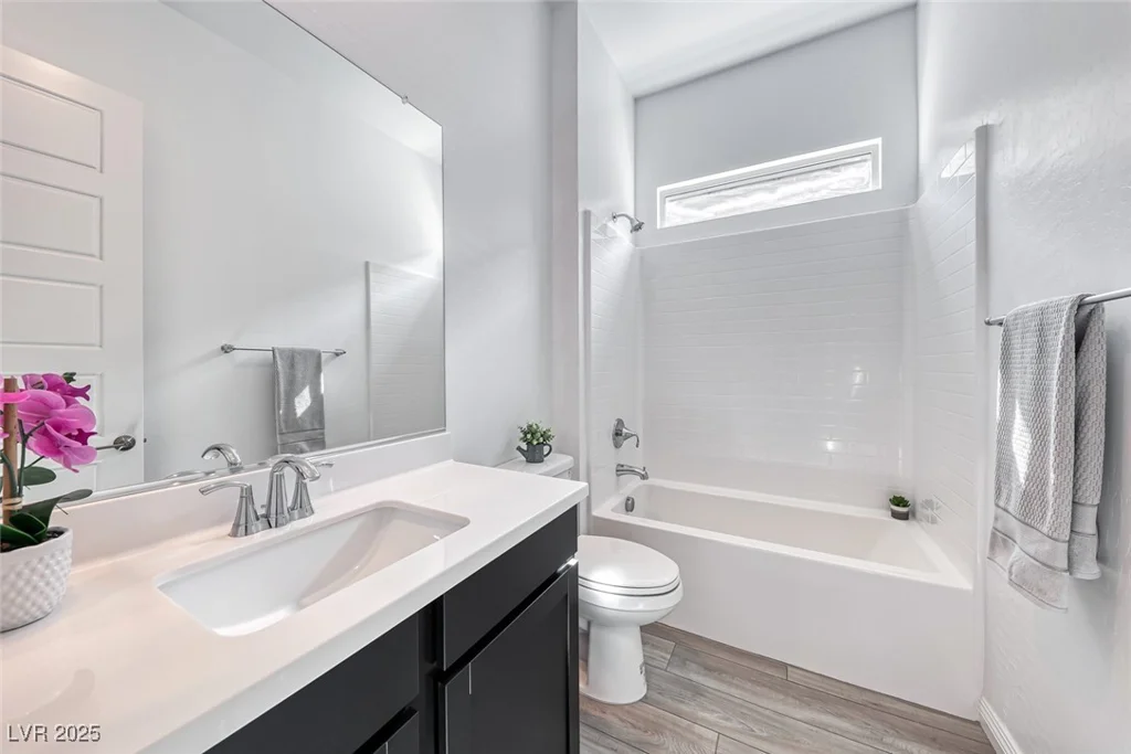 697 Sunray Park, Henderson, NV 89011