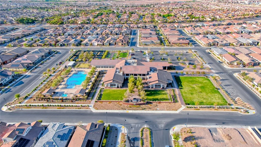 697 Sunray Park, Henderson, NV 89011