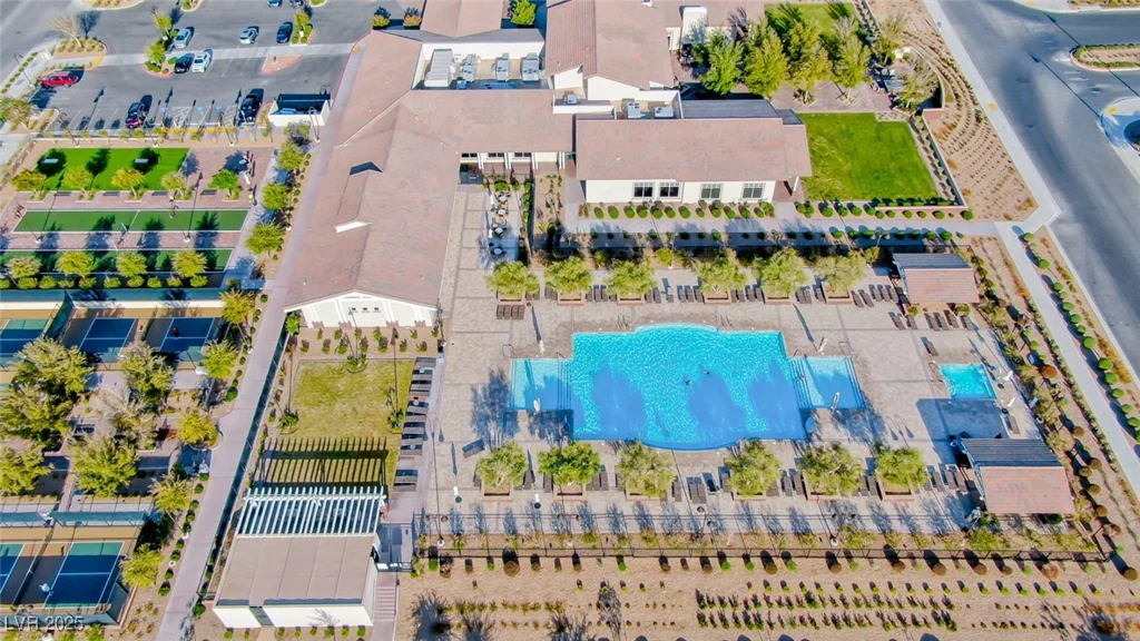 697 Sunray Park, Henderson, NV 89011