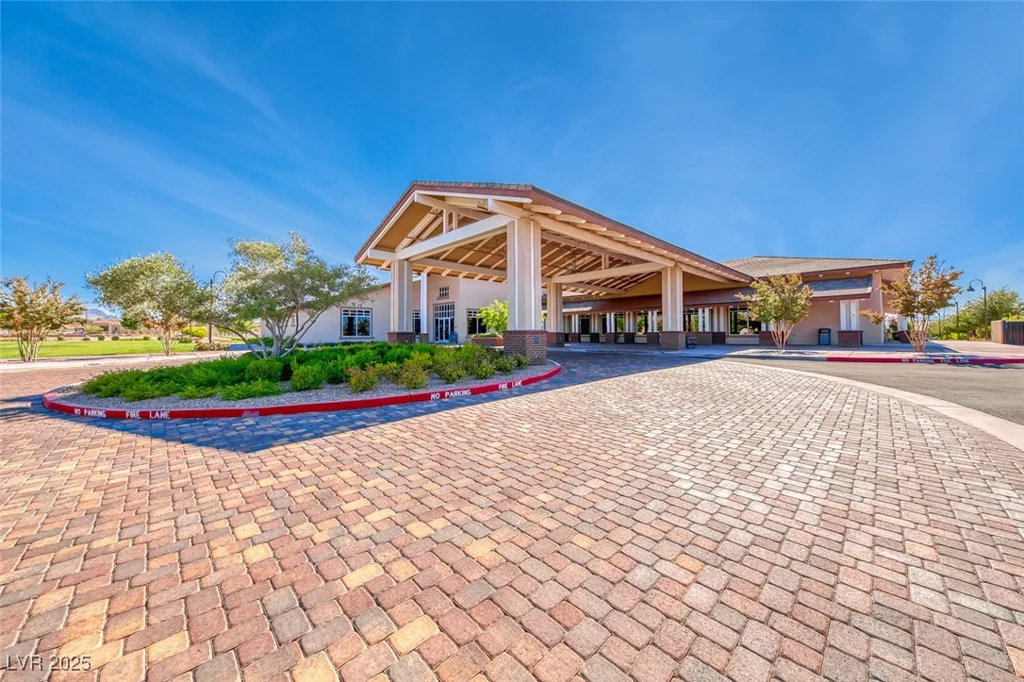 697 Sunray Park, Henderson, NV 89011