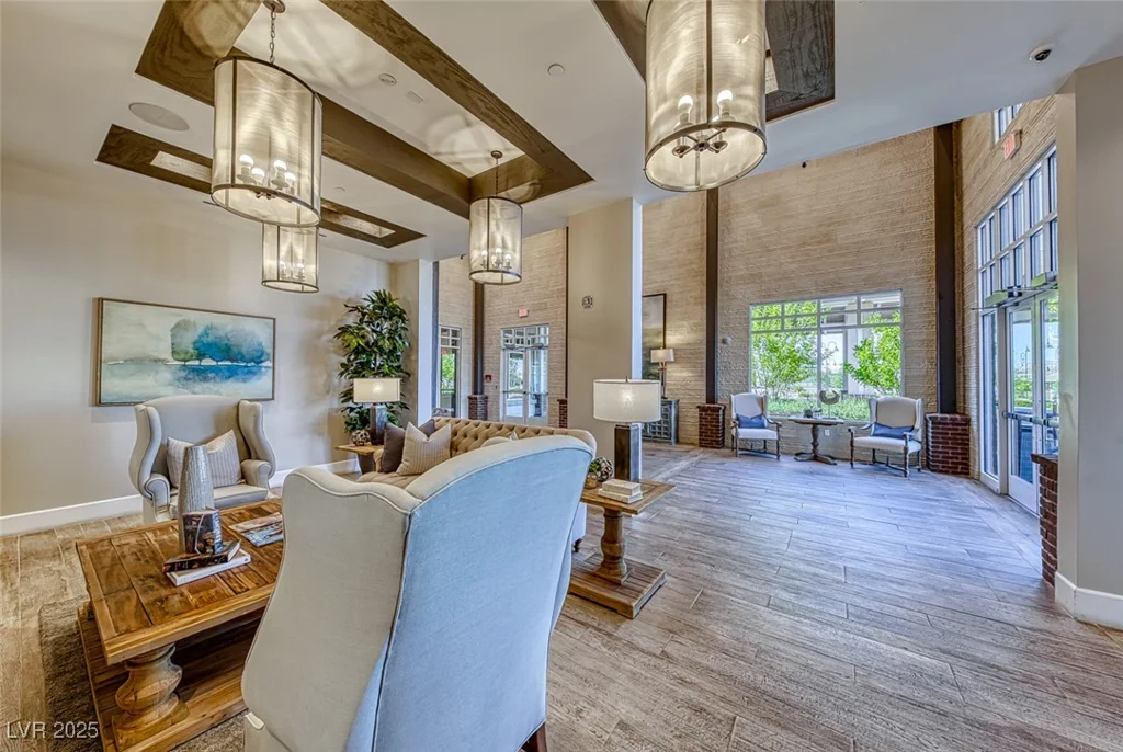 697 Sunray Park, Henderson, NV 89011