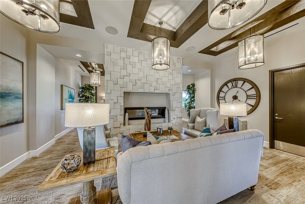 697 Sunray Park, Henderson, NV 89011