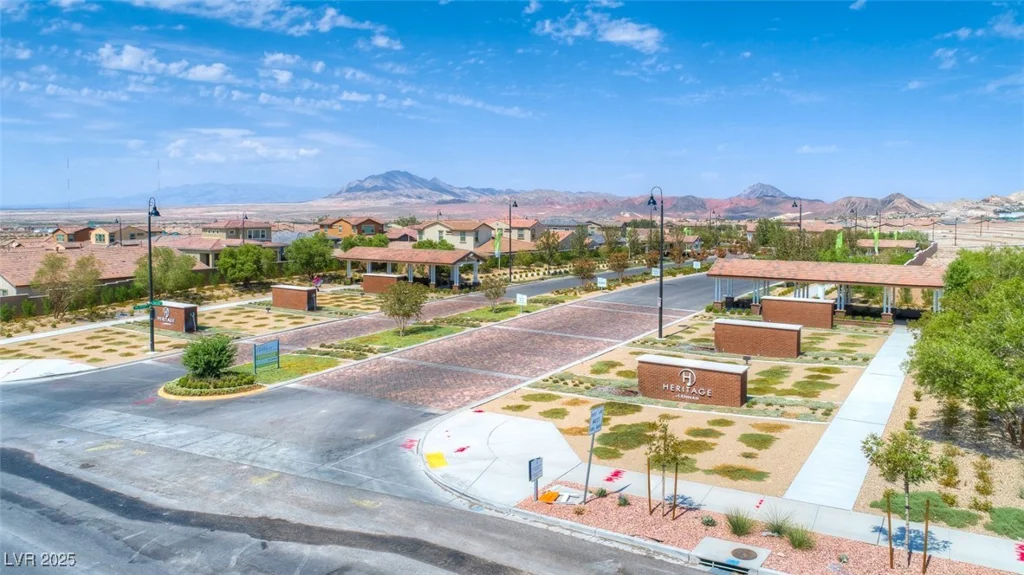 697 Sunray Park, Henderson, NV 89011