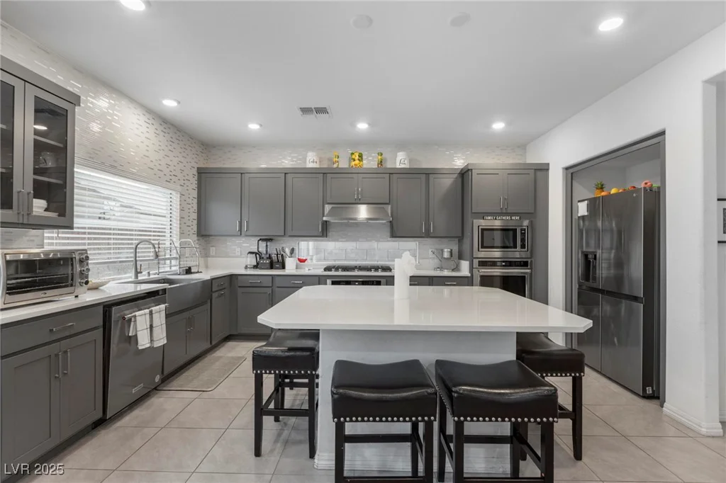 7153 Grace Estate, Las Vegas, NV 89113