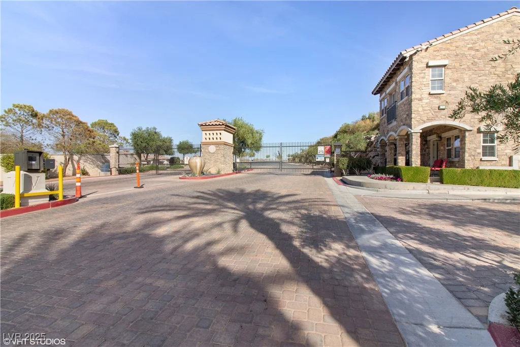 21 Via Visione, Henderson, NV 89011