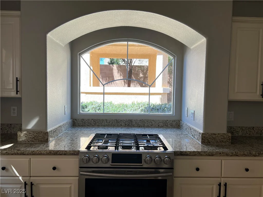 11009 Royal Highlands, Las Vegas, NV 89141