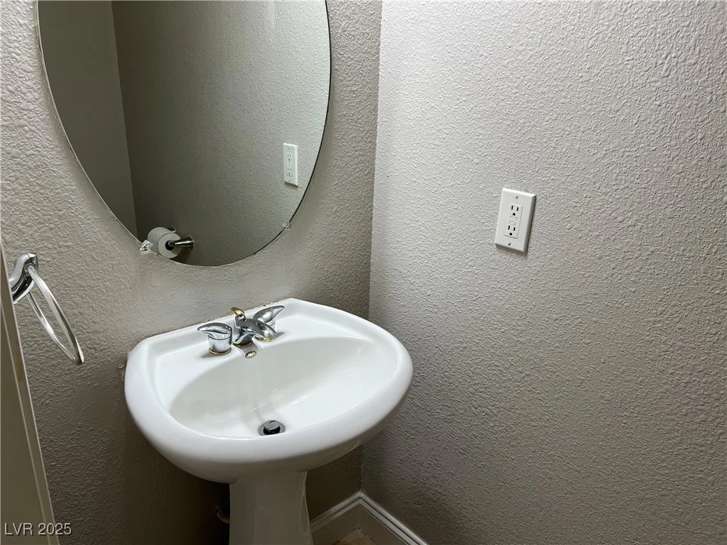 11009 Royal Highlands, Las Vegas, NV 89141
