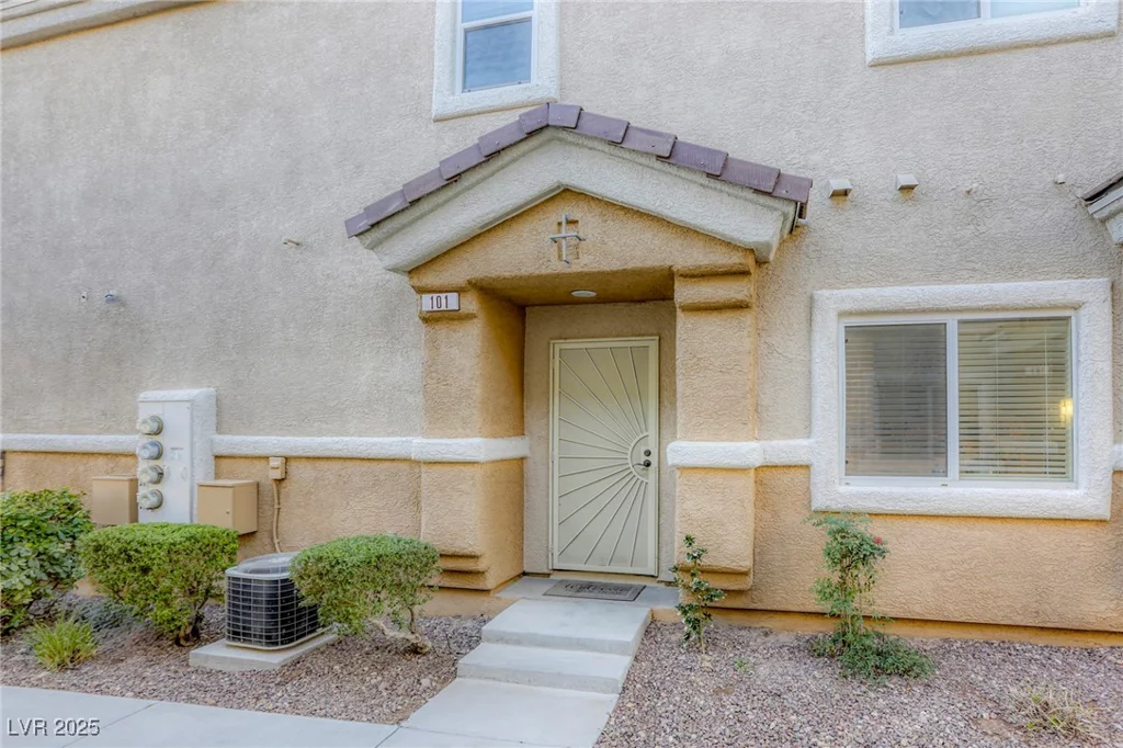 1099 Sheer Paradise, Henderson, NV 89002