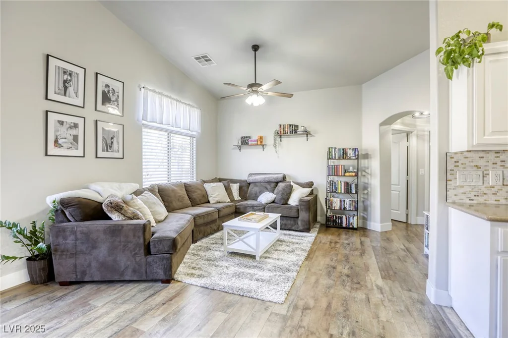 1099 Sheer Paradise, Henderson, NV 89002