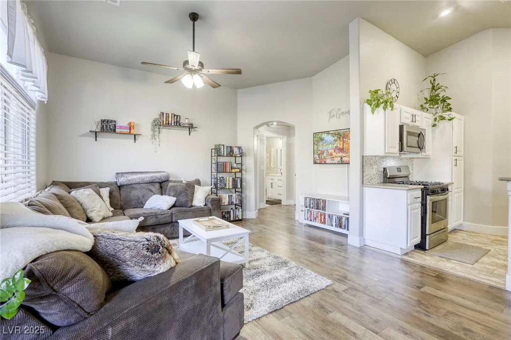 1099 Sheer Paradise, Henderson, NV 89002