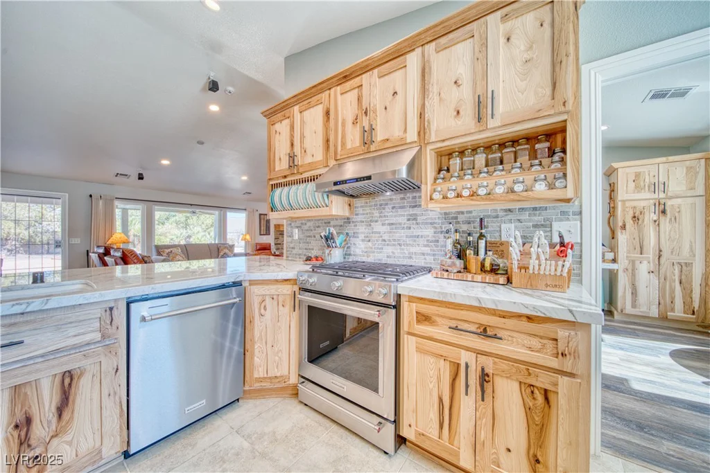 5090 Balhurst, Pahrump, NV 89061
