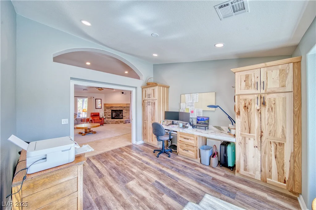 5090 Balhurst, Pahrump, NV 89061