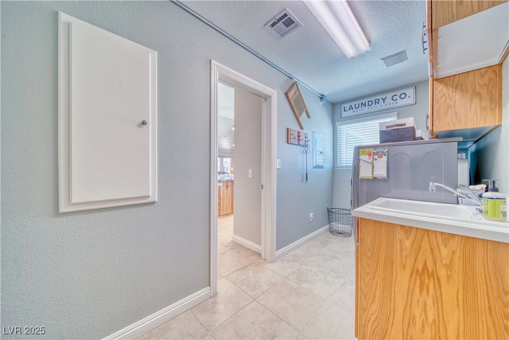 5090 Balhurst, Pahrump, NV 89061