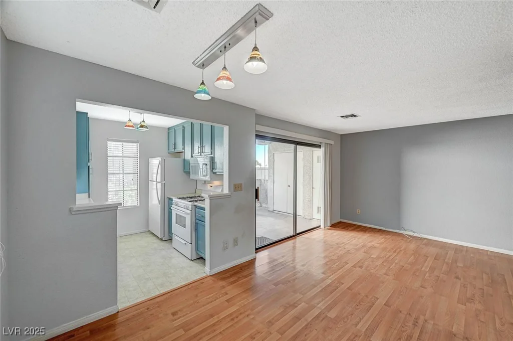 4718 Nara Vista, Las Vegas, NV 89103
