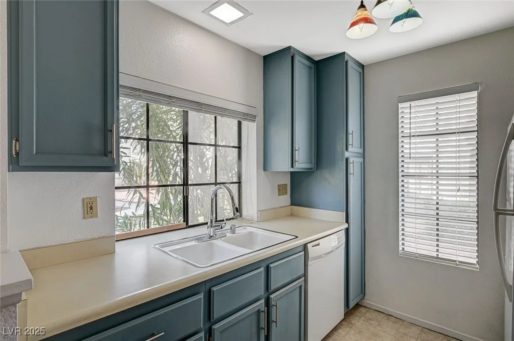 4718 Nara Vista, Las Vegas, NV 89103