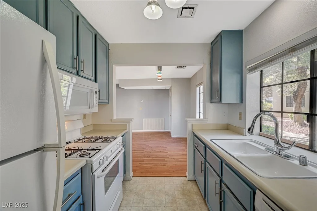 4718 Nara Vista, Las Vegas, NV 89103