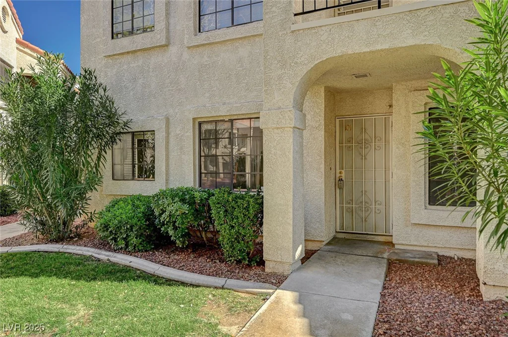 4718 Nara Vista, Las Vegas, NV 89103